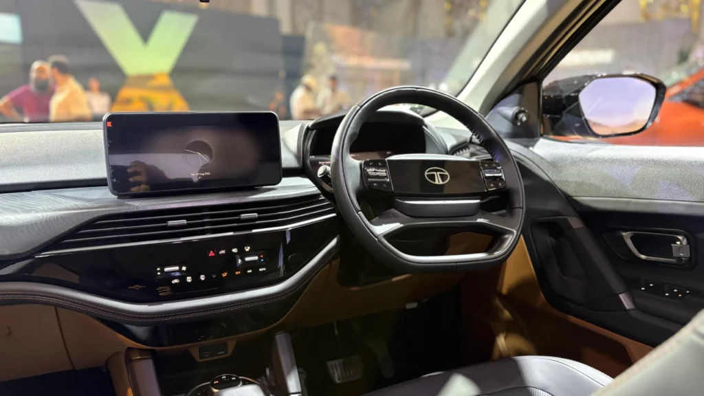 Tata Harrier Adventure X vs Safari Adventure X