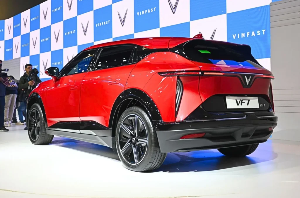 VinFast VF7 EV SUV